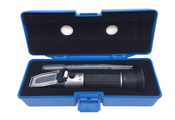 Refractometer, a brewing essential.