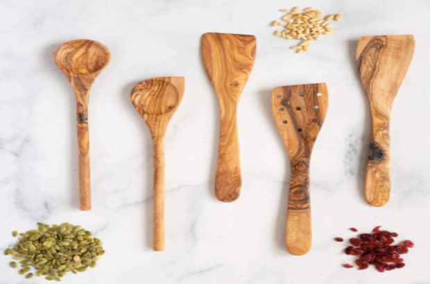 A utensil set, a cooking essential.