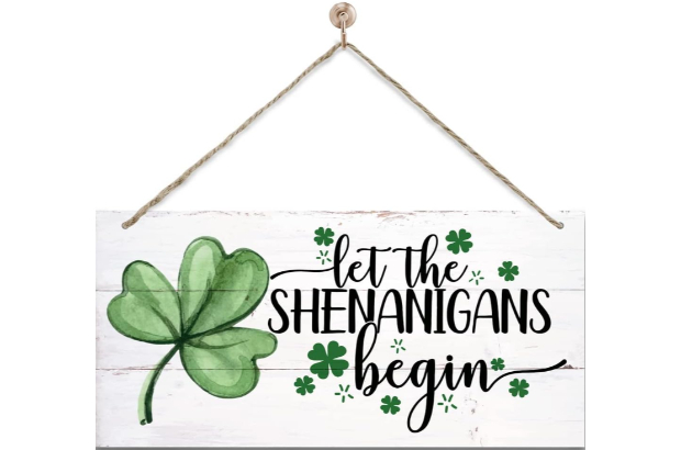 Gkwa Hanging St. Patrick's Day Wood Decor Sign