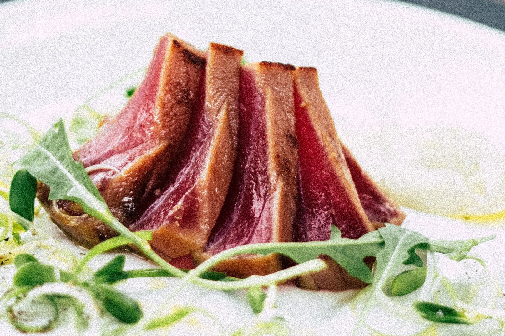 Thick-sliced meat displayed fancifully