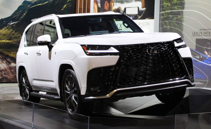 Lexus LX