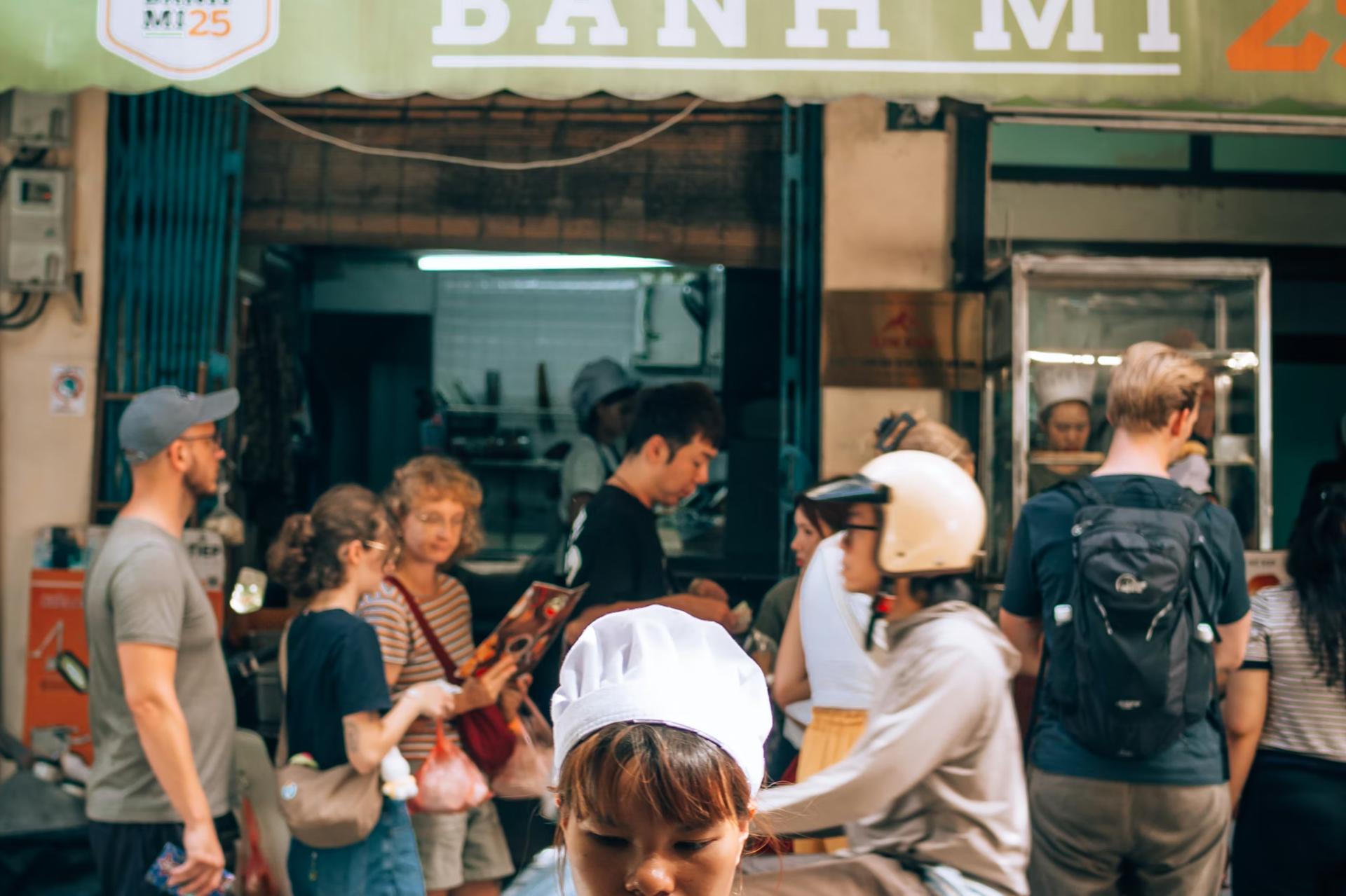 crowd at Vietnam Banh Mi takeaway