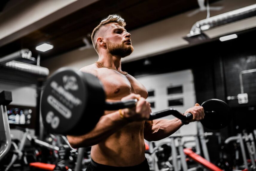 man doing bicep curls