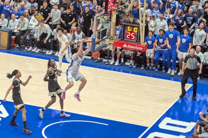 Cooper Flagg dunking
