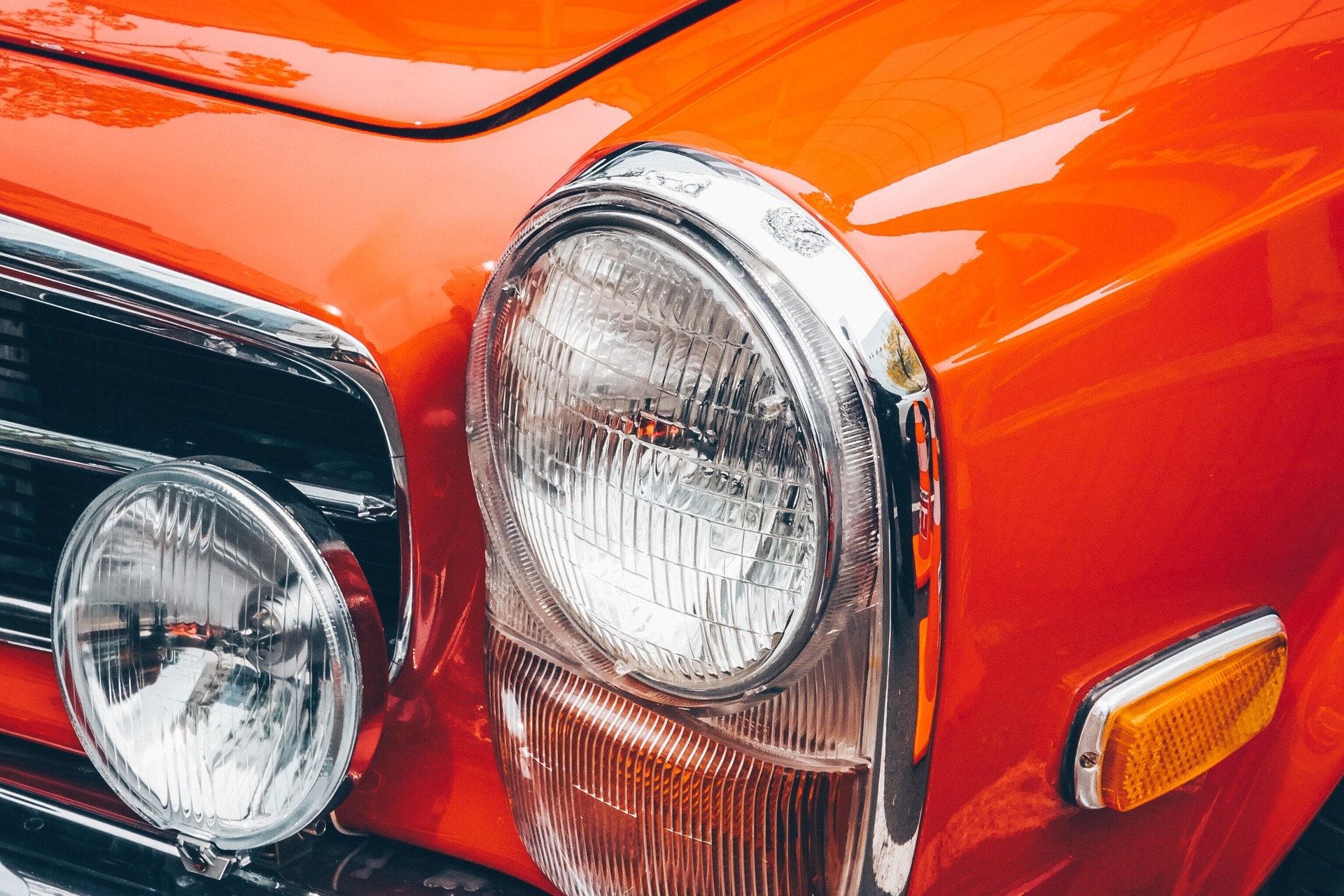 Extreme closeup of a freshly cleaned classic car