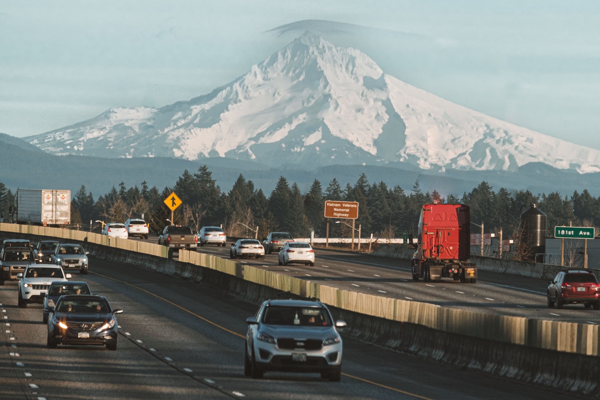 Highway in Mount Hood, Oregon