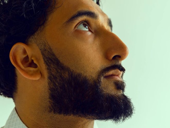 Learn if you should comb your beard to be as neat as this!