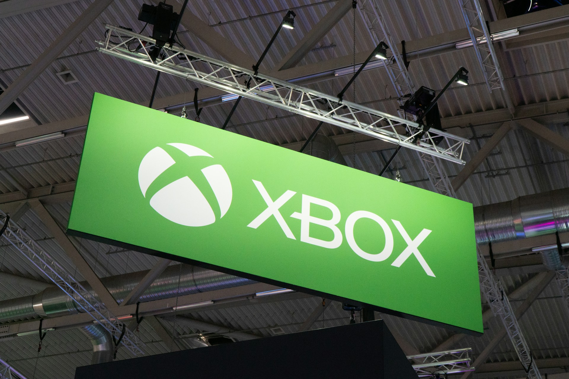 Sign displaying the Xbox logo