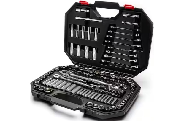 Husky 149-Piece Mechanics Tool Set