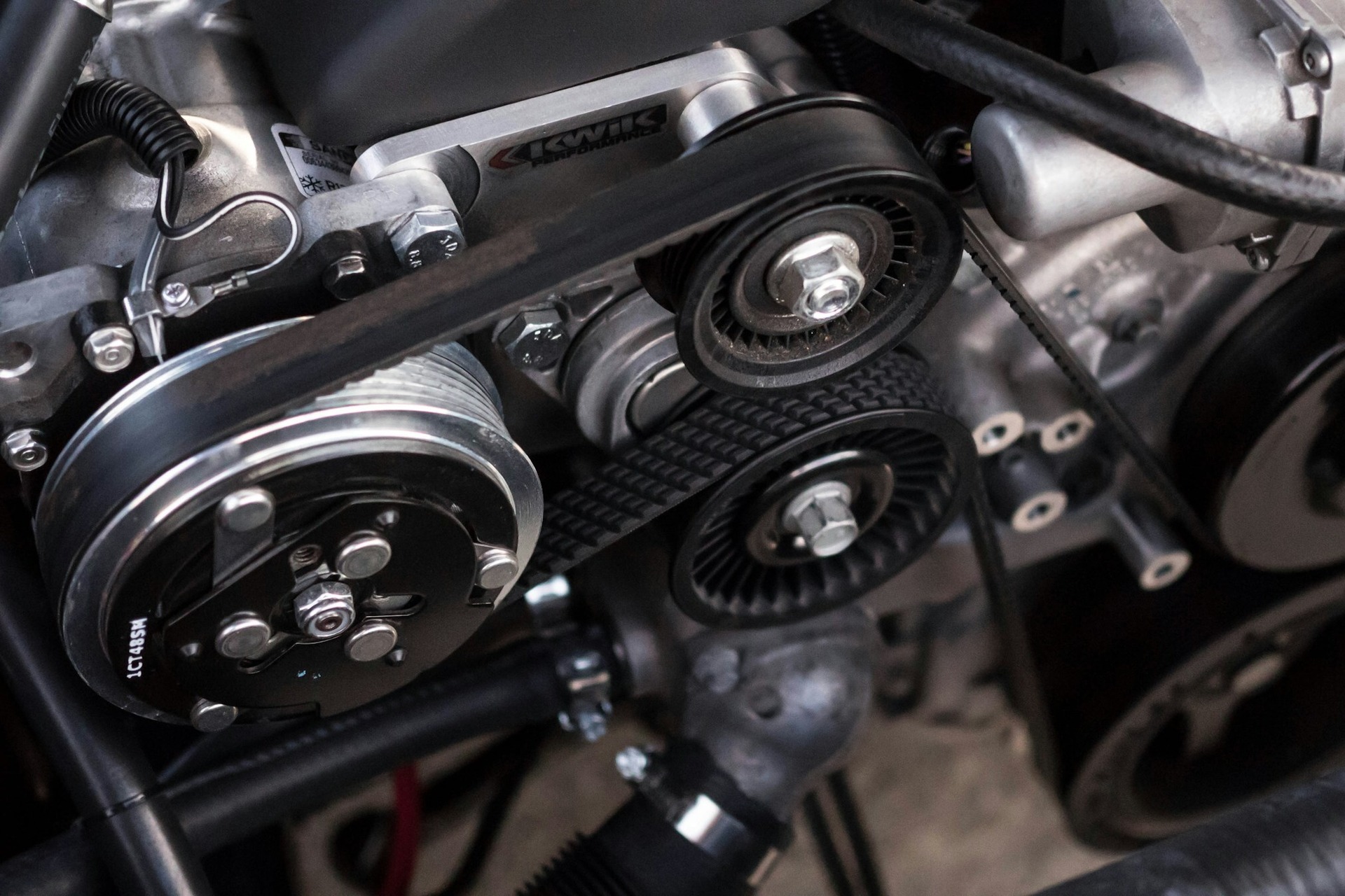 Serpentine belt closeup