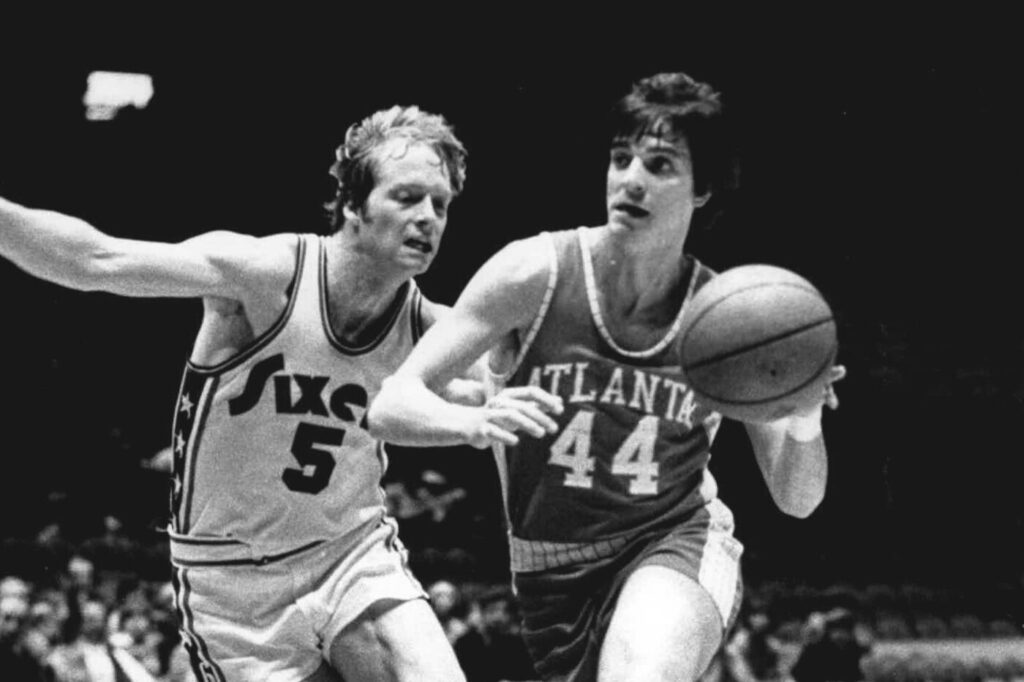 Pete Maravich and Tom Van Arsdale