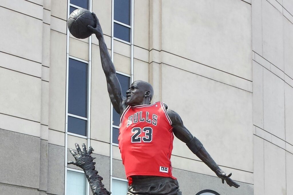 Michael Jordan statue